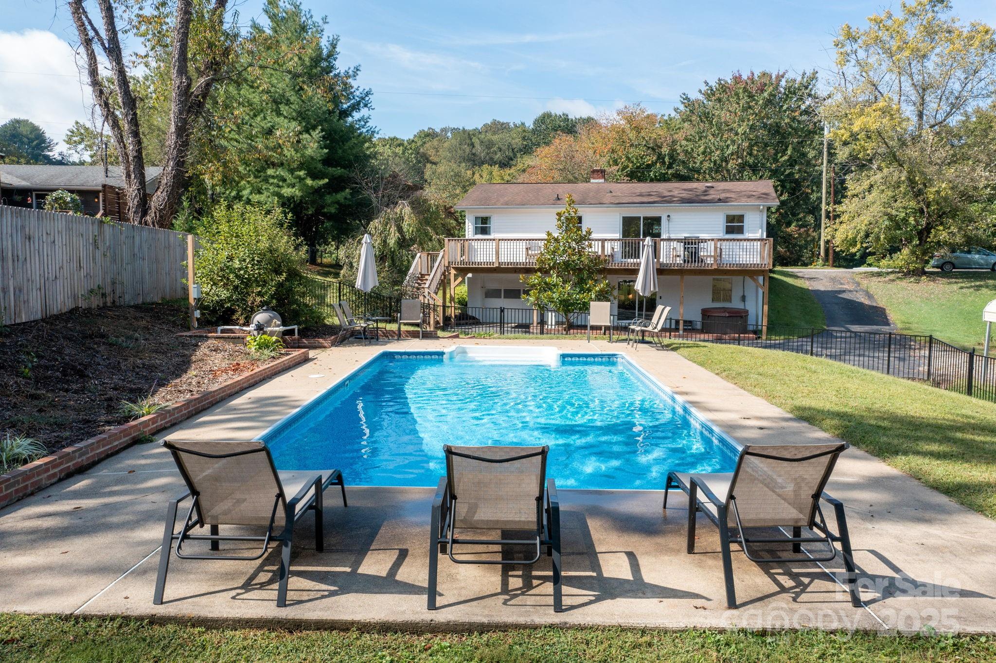 65 Rash Road, Asheville, NC. property listing photo