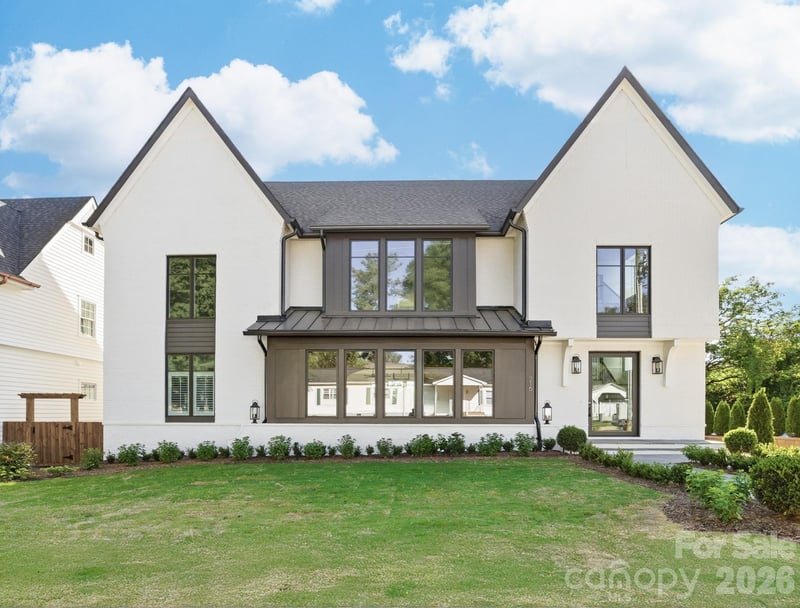 216 Walnut Street, Davidson, NC - 4 beds, 5 baths, 5,583 sqft - $2,890,000