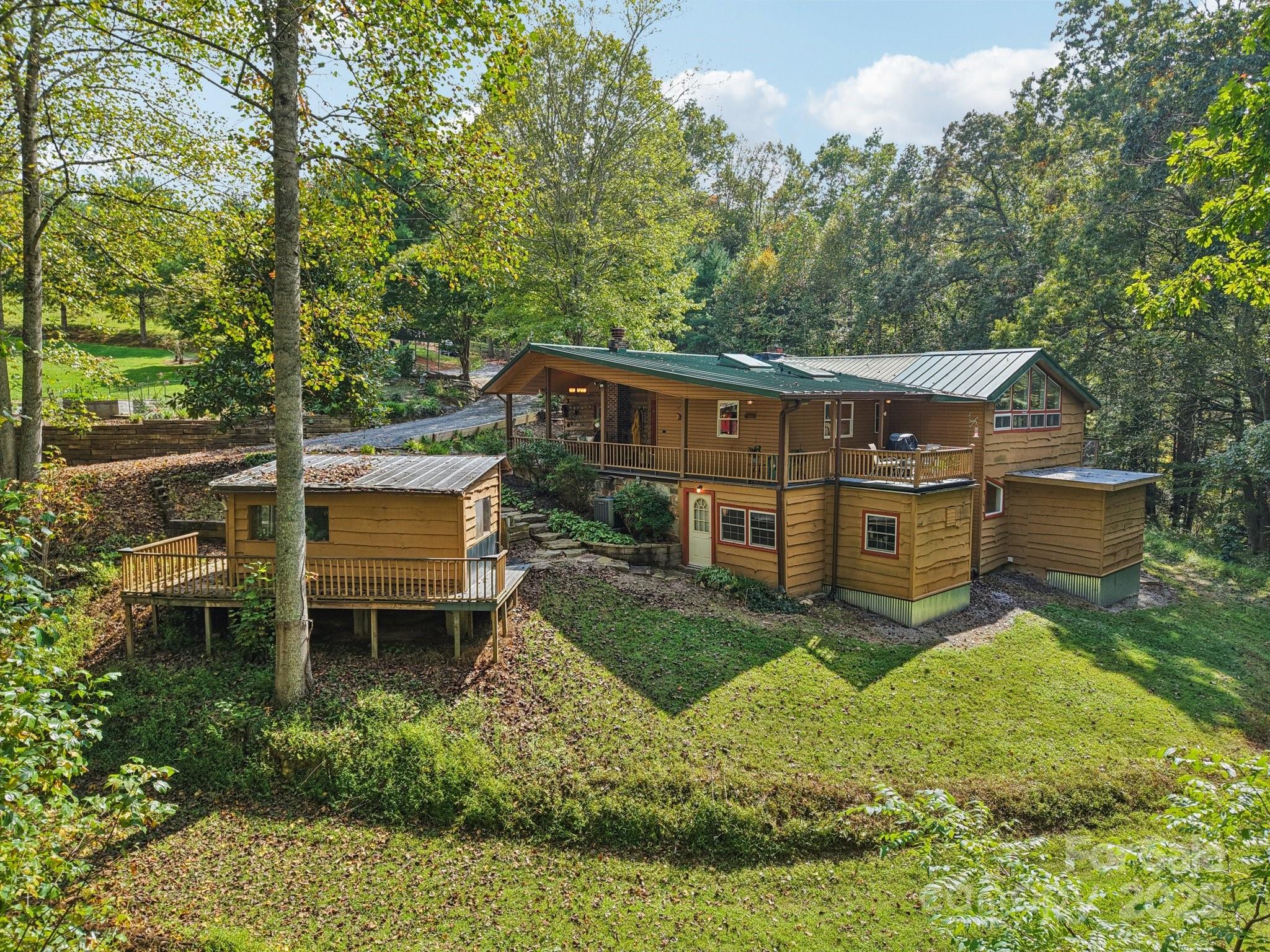 237 Handsome Drive, Waynesville, NC. property listing photo