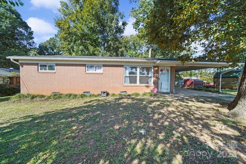 2189 Mary Street, China Grove, NC - 3 beds, 1 bath, 1,204 sqft - $199,900