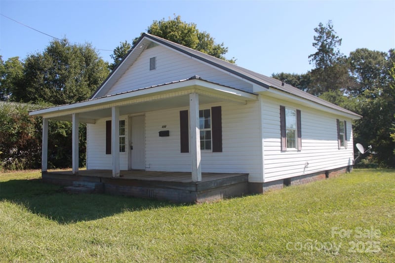 496 Spindale, Spindale, NC - 2 beds, 1 bath, 892 sqft - $94,000