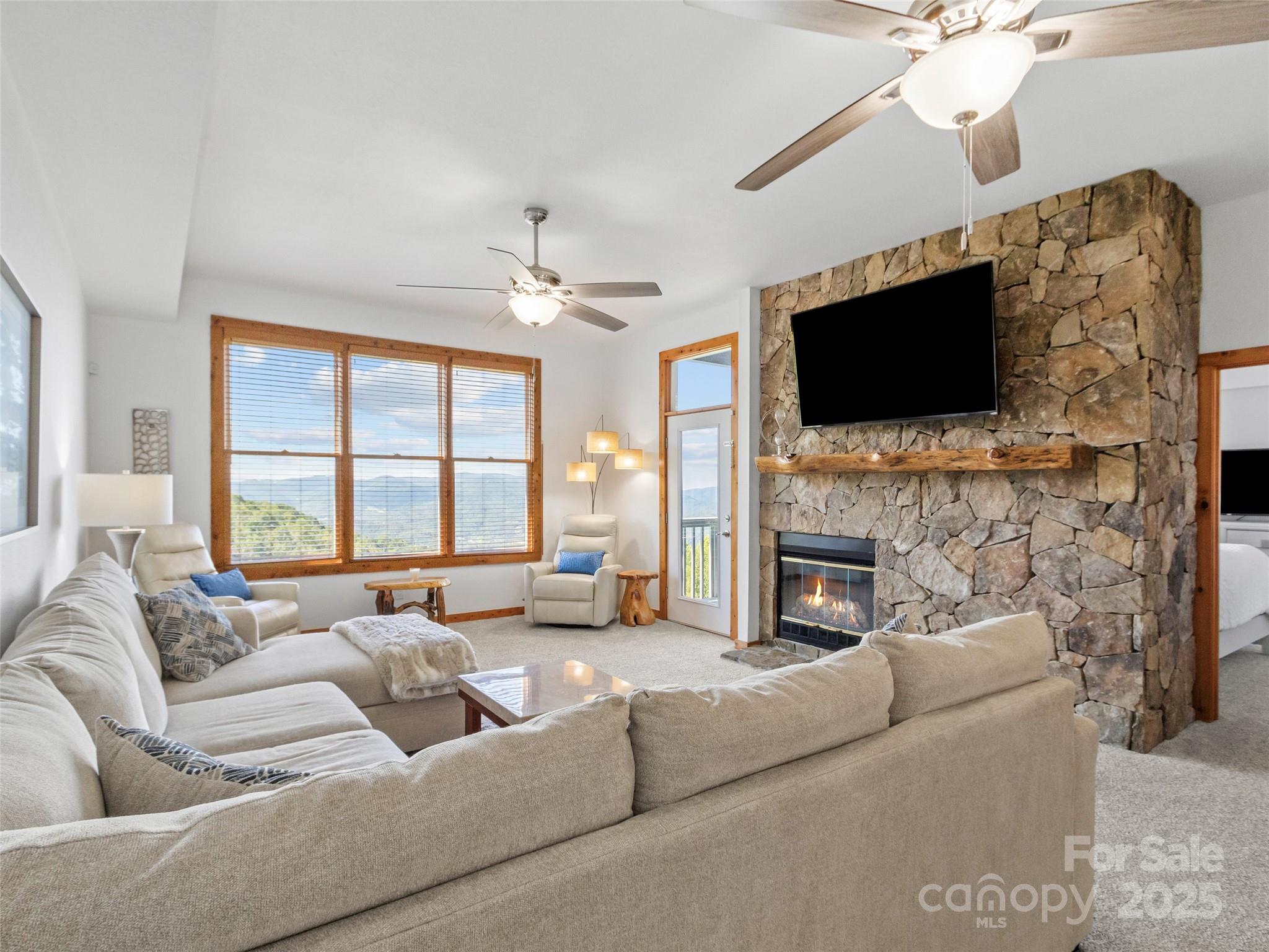 80 Stoney Falls Loop 3-202, Burnsville, NC. property listing photo