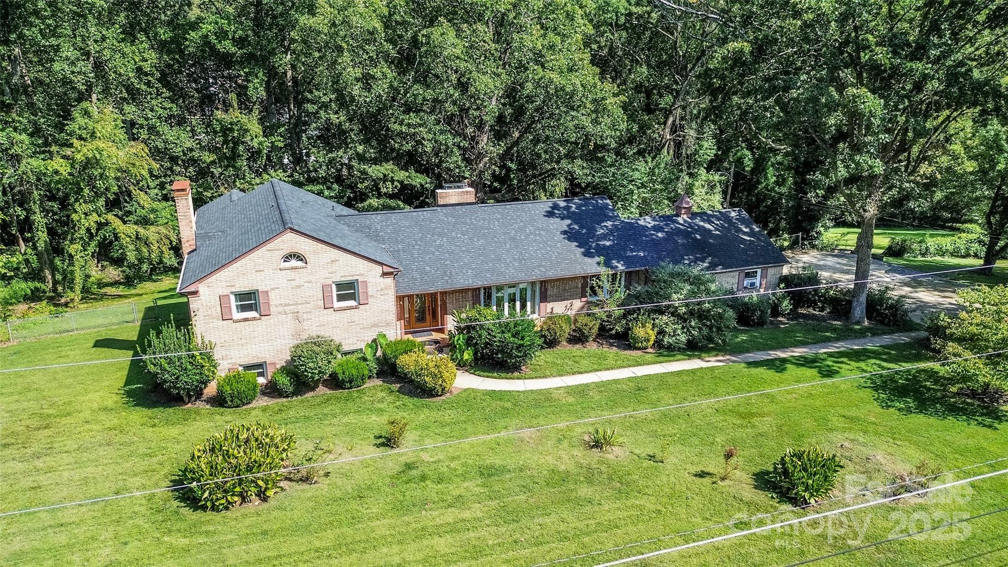 234 Edgewood, Statesville, NC. property listing photo