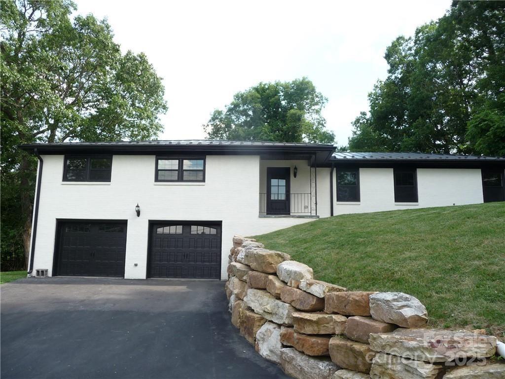 384 New River Heights Apt 12, Boone, NC. property listing photo