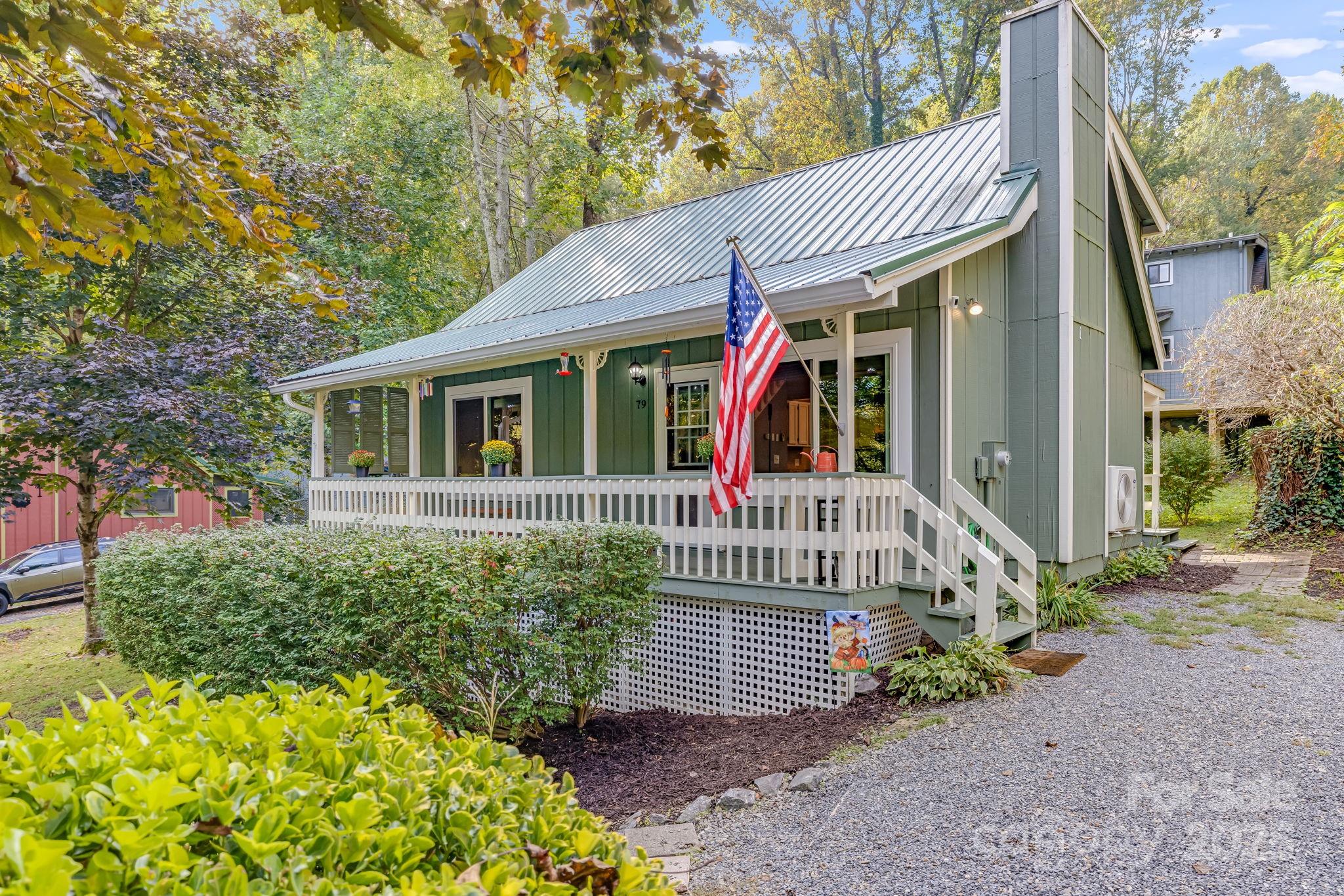 79 Susan, Maggie Valley, NC. property listing photo