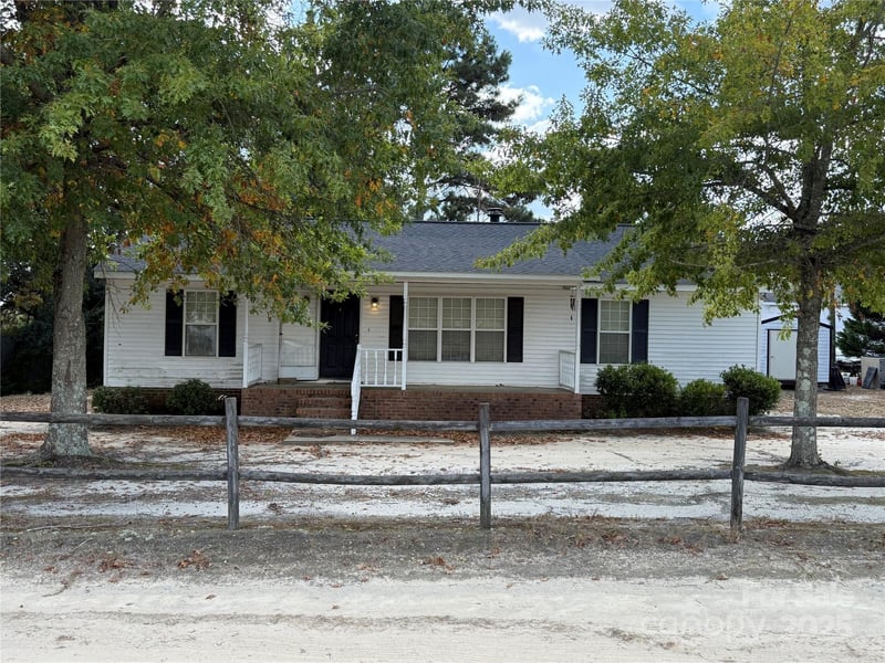 367 High Point Church, Pageland, SC - 3 beds, 2 baths, 1,296 sqft - $179,850