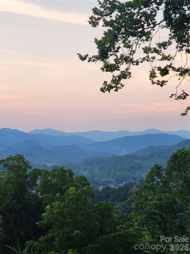 408 Whispering Winds Road, Waynesville, NC - 3 beds, 3 baths, 960 sqft - $298,500