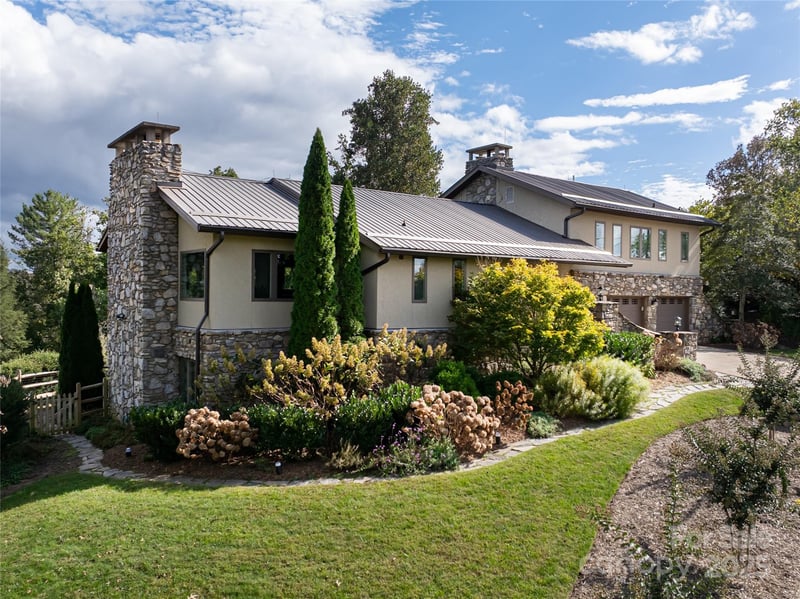 79 Horizon Hill Road, Asheville, NC - 4 beds, 3.5 baths, 3,294 sqft - $1,695,000