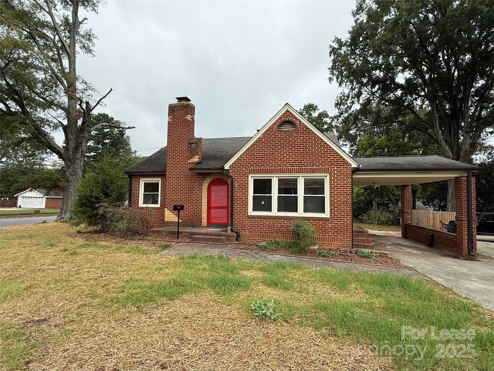 730 E Iredell Avenue, Mooresville, NC. property listing photo