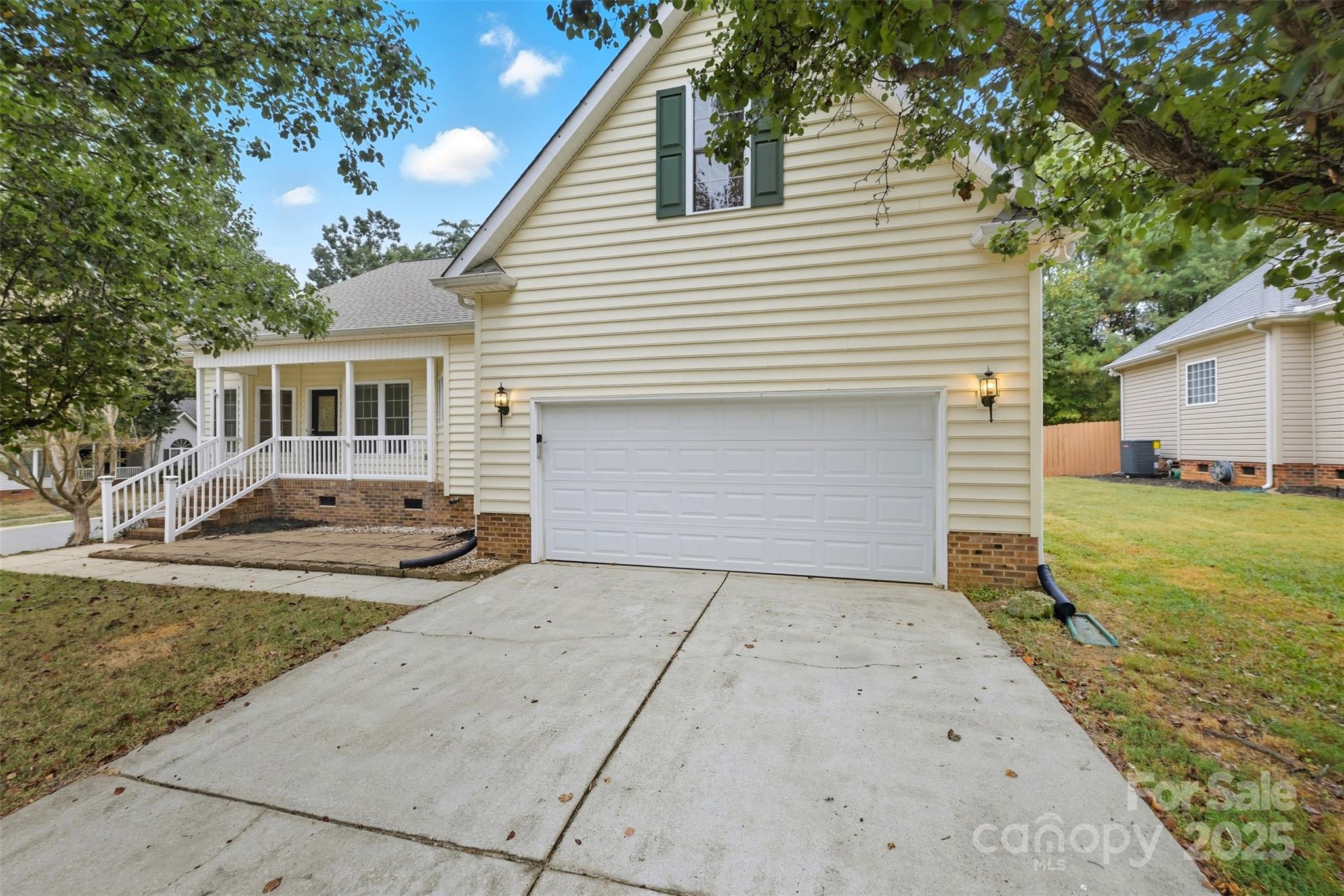 332 Chelveston Drive, Rock Hill, SC. property listing photo