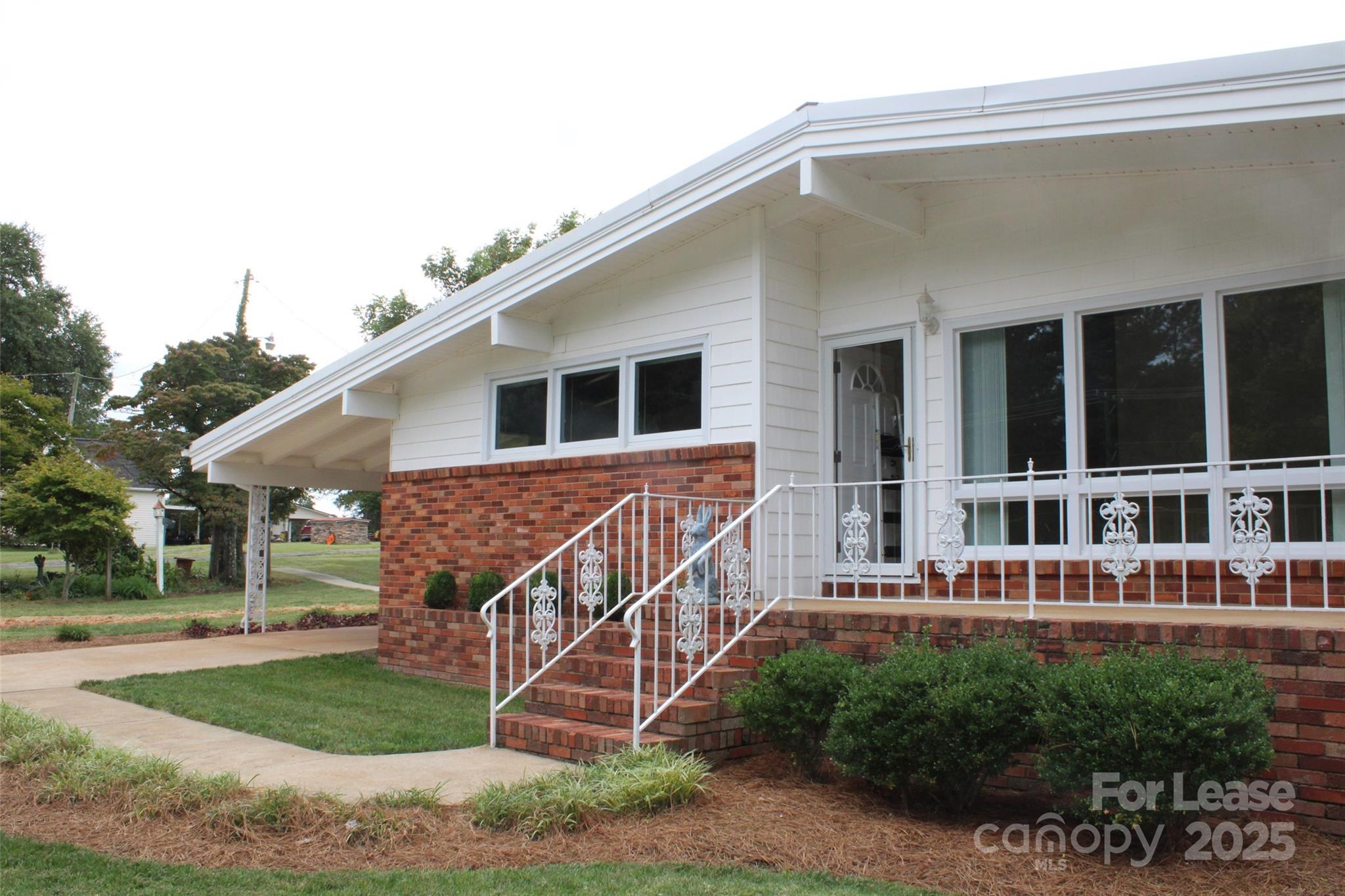 4241 Burton, Denver, NC. property listing photo