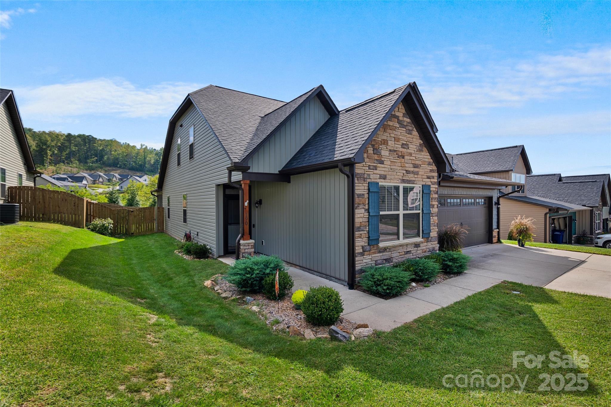 190 Water Leaf Drive, Weaverville, NC. property listing photo