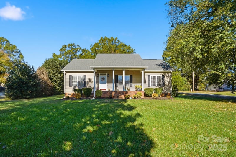 213 Carrie, Oakboro, NC - 3 beds, 2 baths, 1,362 sqft - $309,700