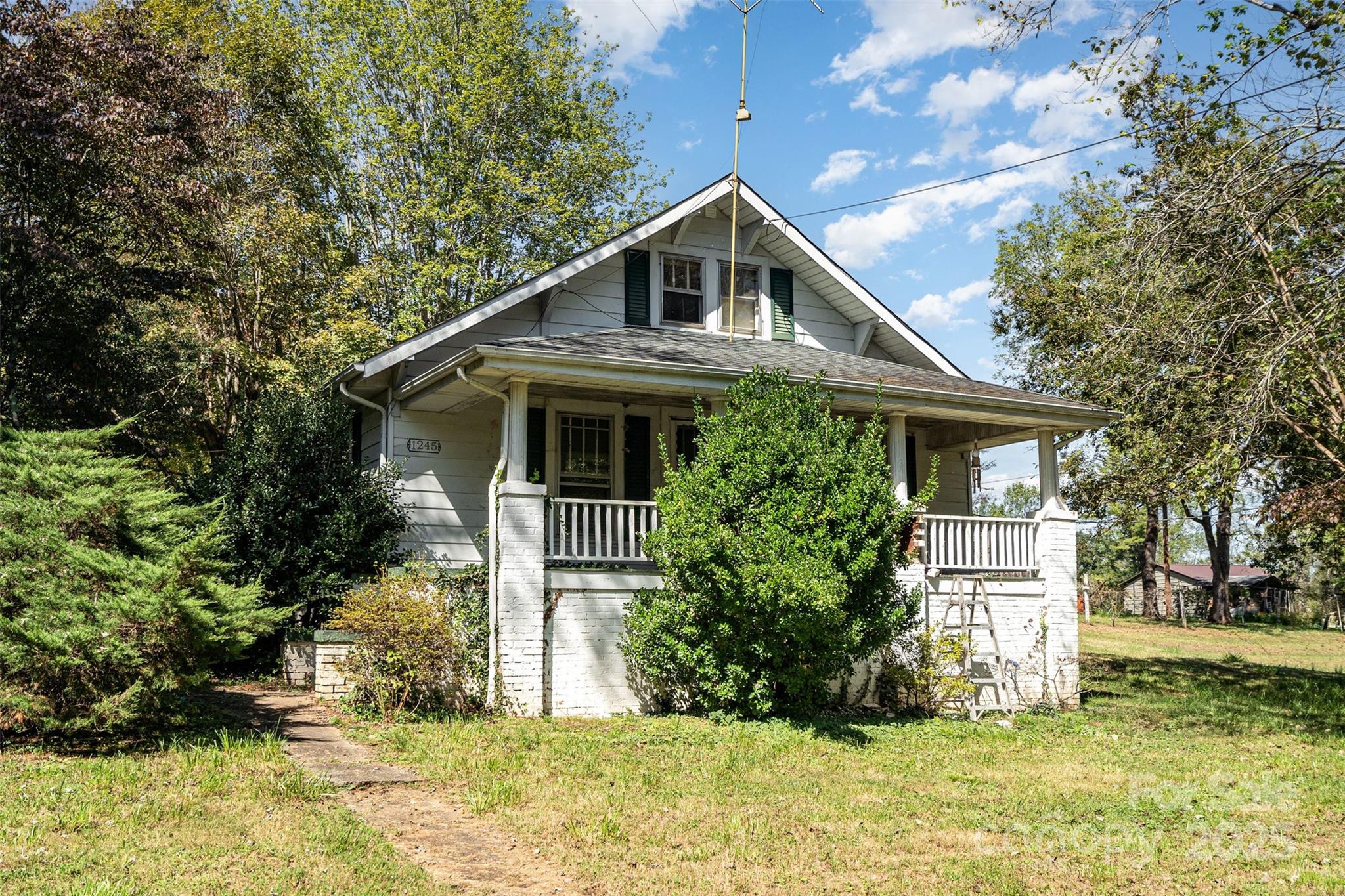 1245 Harrison, Morganton, NC. property listing photo