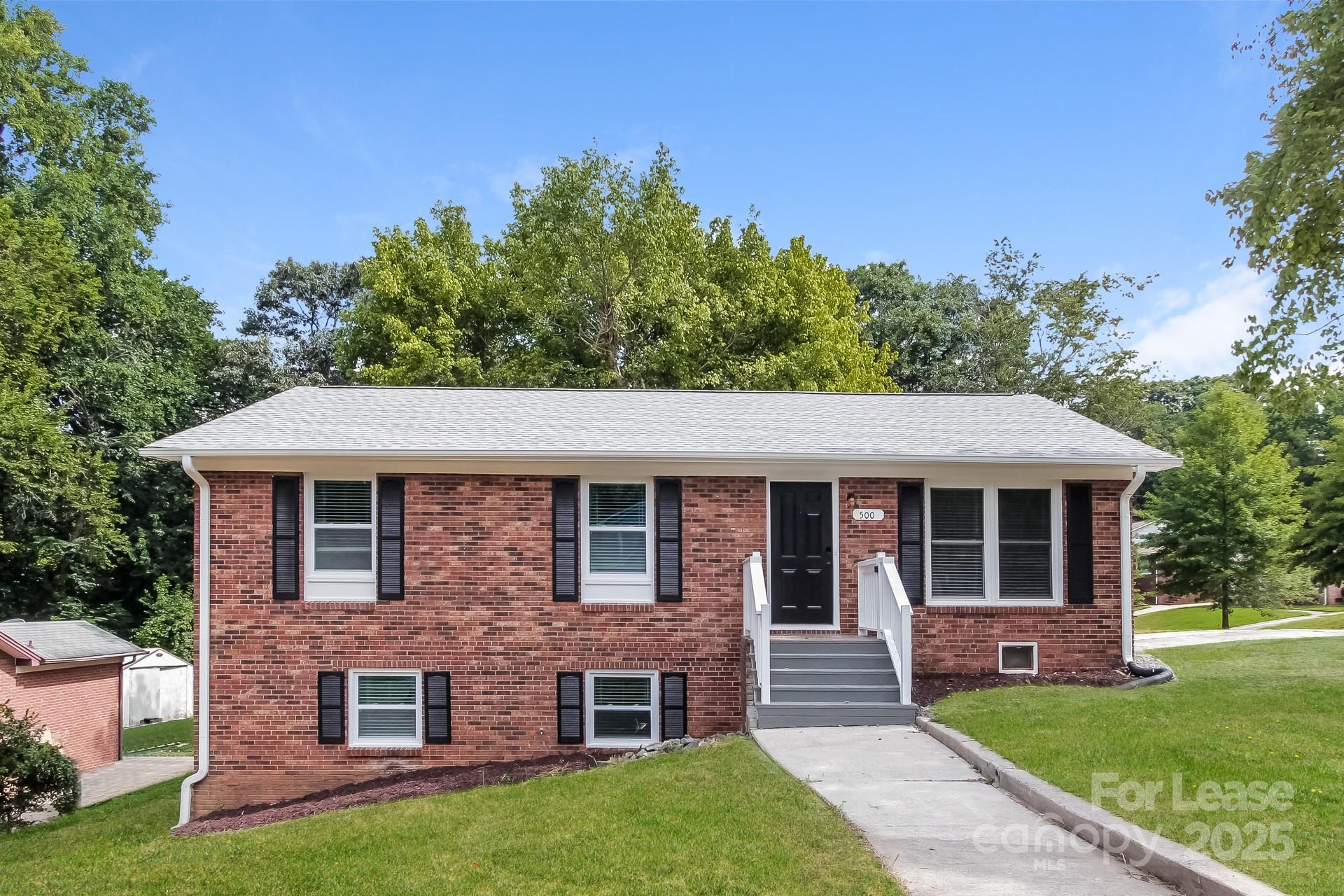 500 Fallingswood Court, Charlotte, NC. property listing photo