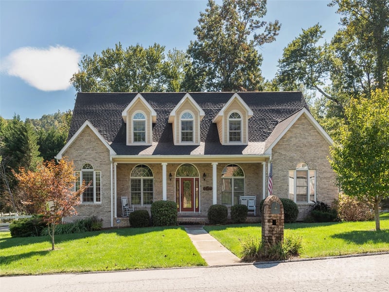 11 Nathan, Fletcher, NC - 3 beds, 4 baths, 3,556 sqft - $720,000