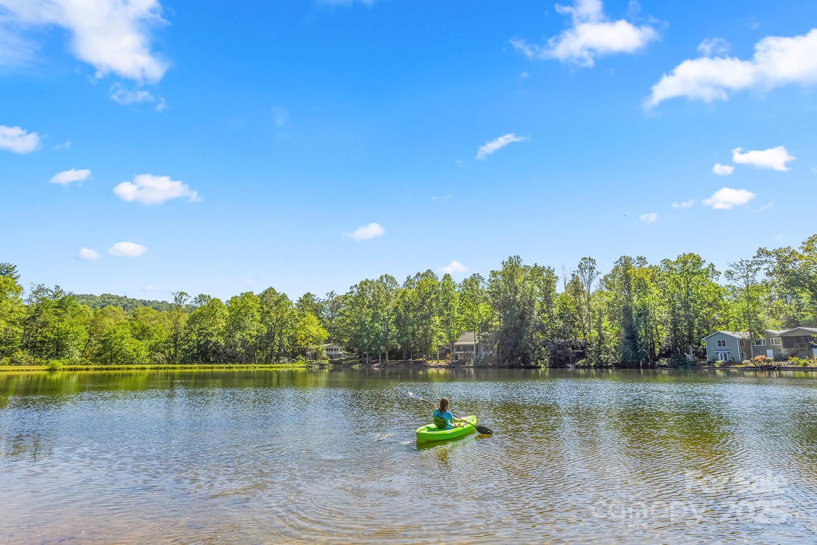 21 Fox Run, Hendersonville, NC. property listing photo