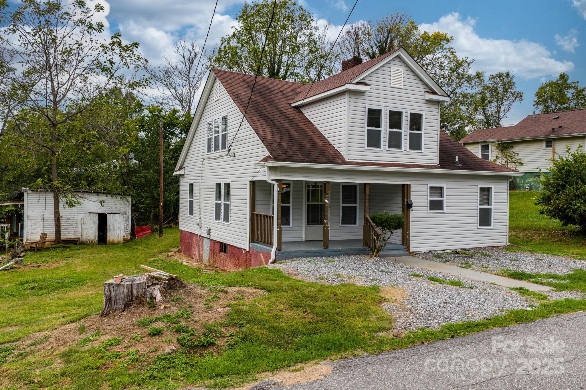 607 Prospect, Lenoir, NC. property listing photo
