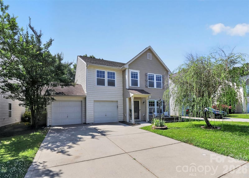 15705 Lakepoint Forest Drive, Charlotte, NC - 3 beds, 2.5 baths, 2,292 sqft - $400,000
