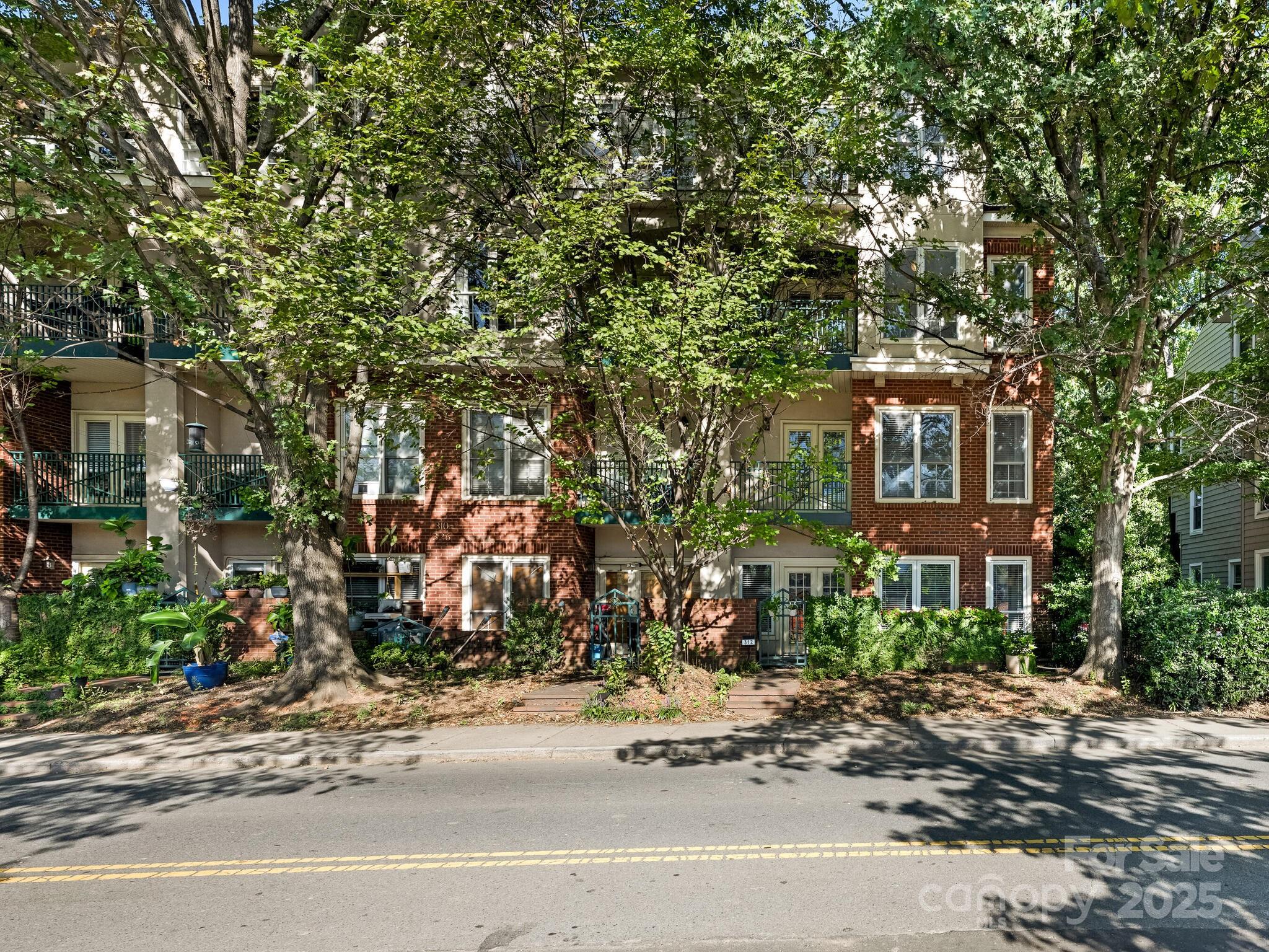 320 S Cedar Street, Charlotte, NC. property listing photo
