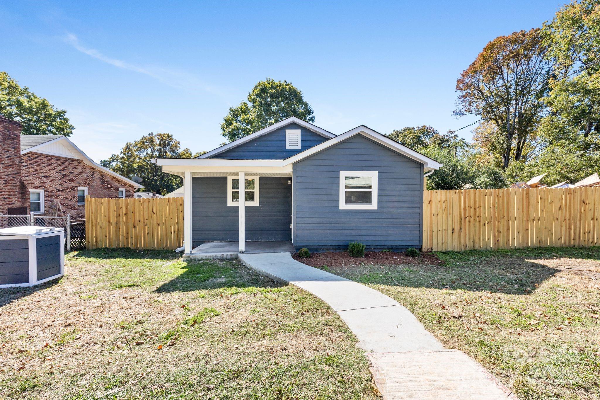 104 Crest, Belmont, NC. property listing photo