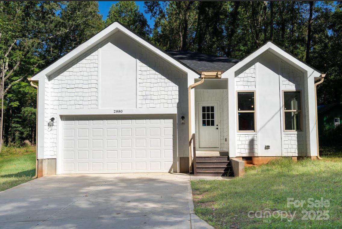2880 Graceland Avenue, Gastonia, NC. property listing photo
