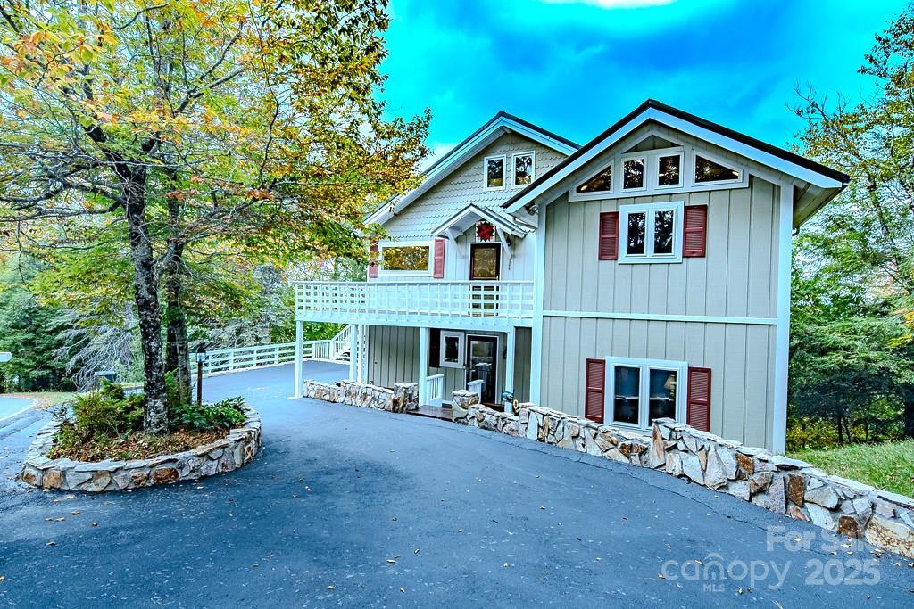 206 Pinnacle Ridge, Beech Mountain, NC. property listing photo