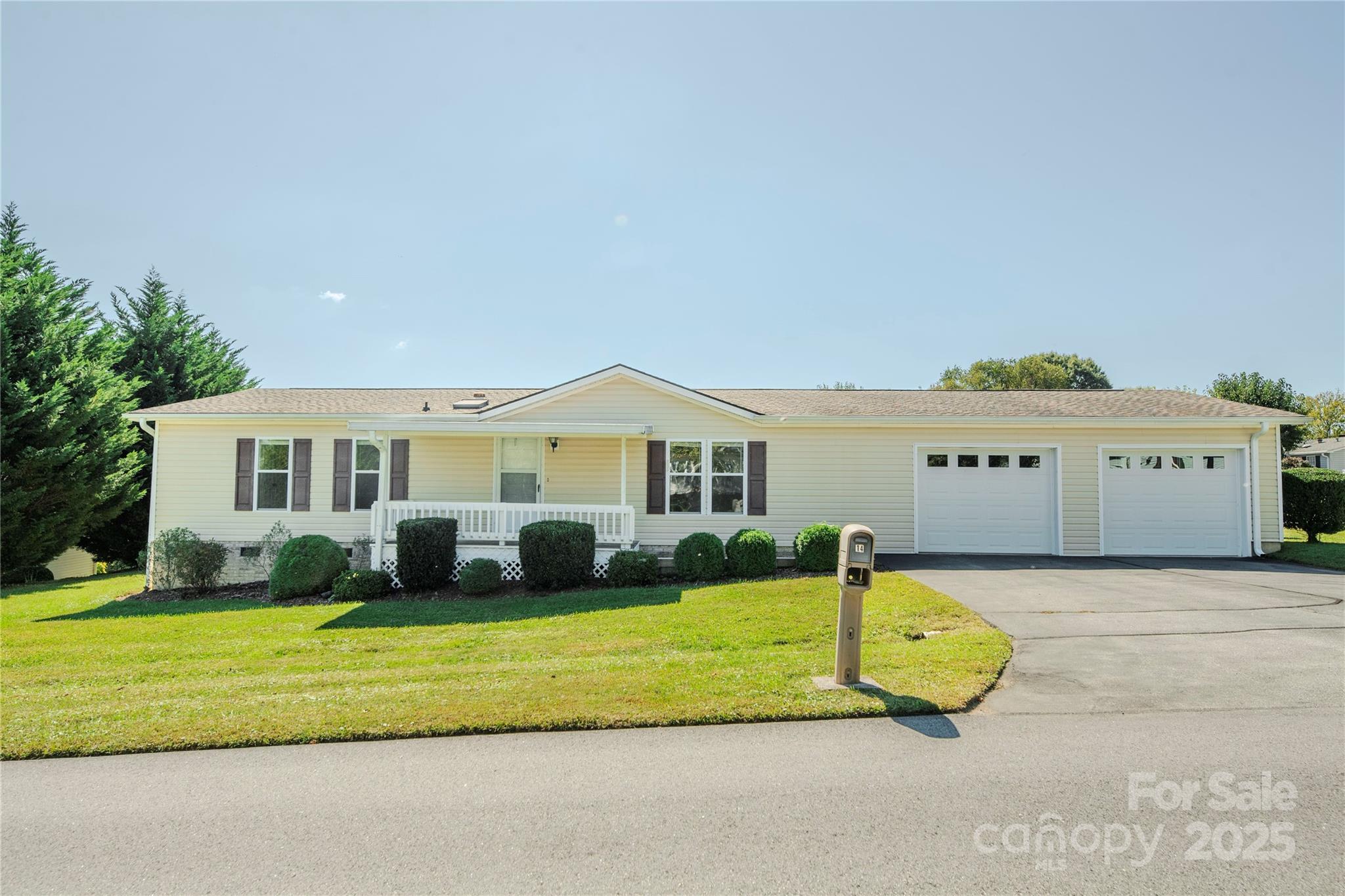14 Beechnut Drive, Hendersonville, NC. property listing photo