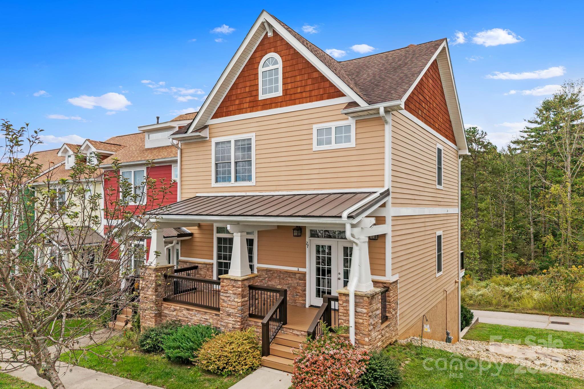 27 Walnut Springs Drive, Asheville, NC. property listing photo