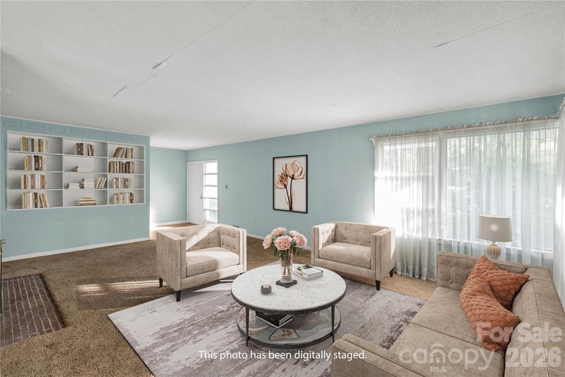 406 N Pine Street, Lancaster, SC - 3 beds, 2.5 baths, 2,661 sqft - $280,000