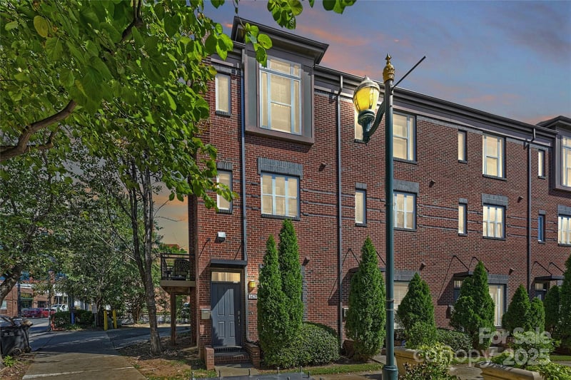 1425 Camden, Charlotte, NC - 3 beds, 4 baths, 1,380 sqft - $645,000