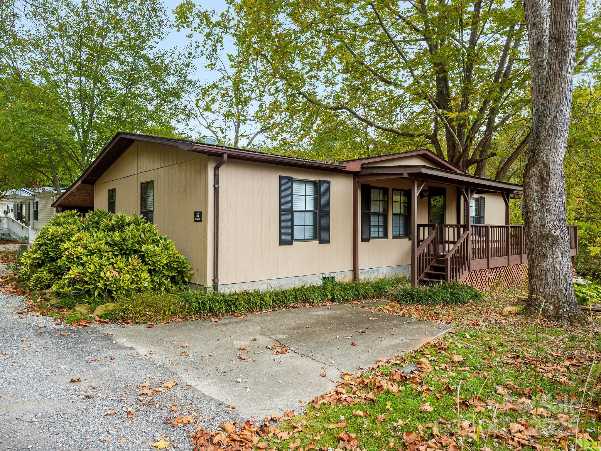 52 Delta Lane, Sylva, NC. property listing photo
