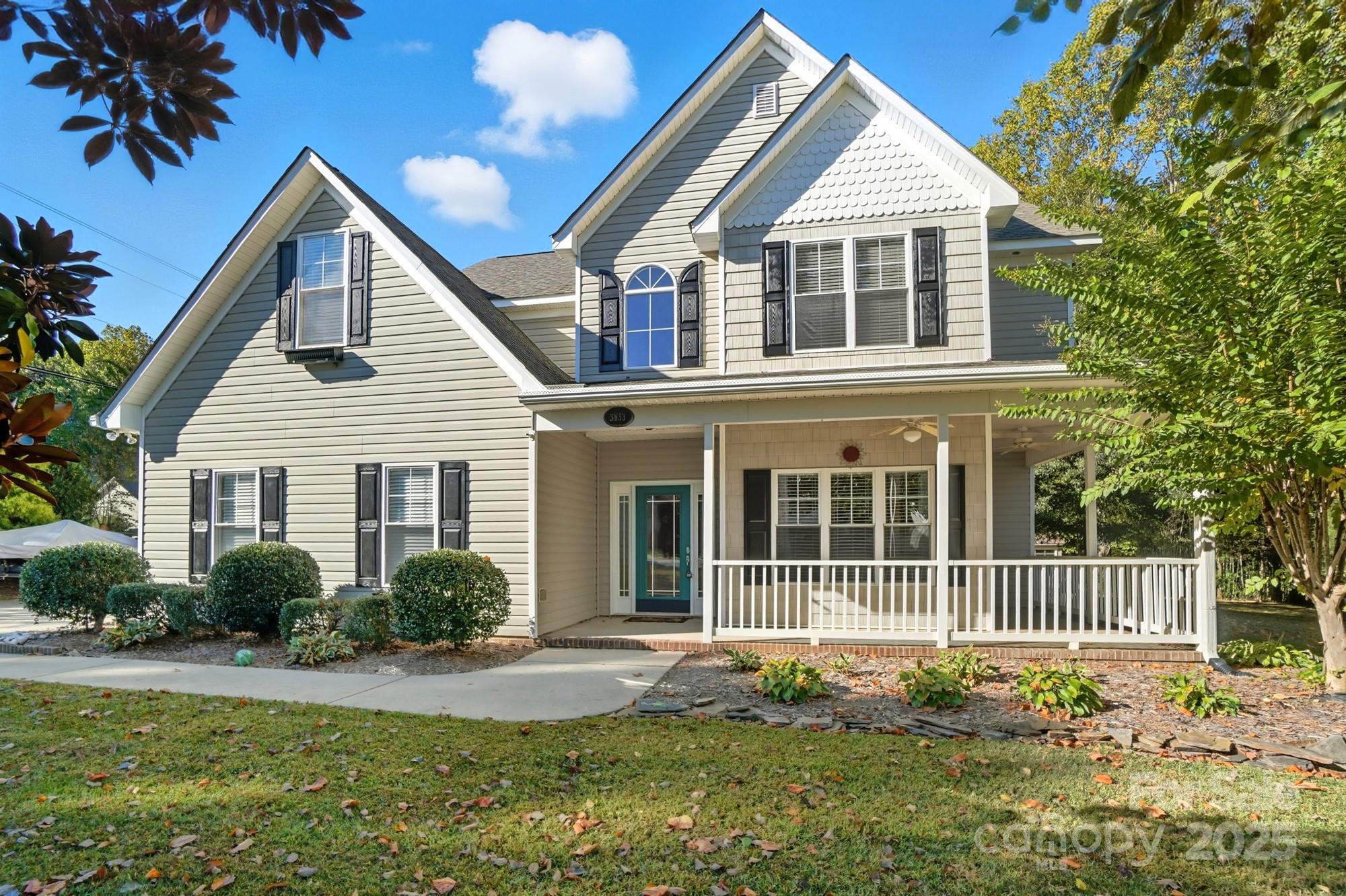 3633 Creek Ridge Drive, Denver, NC. property listing photo