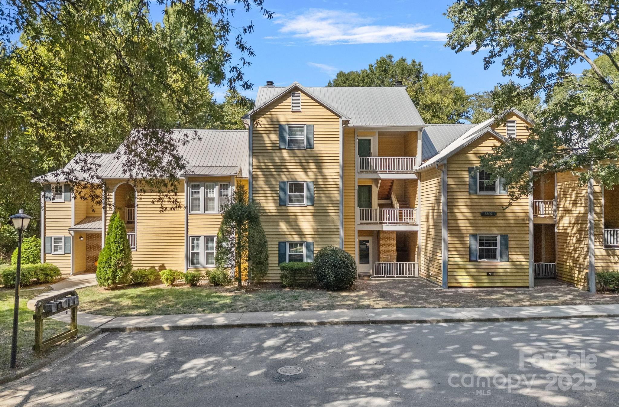 3302 Selwyn Farms Apt 9, Charlotte, NC. property listing photo