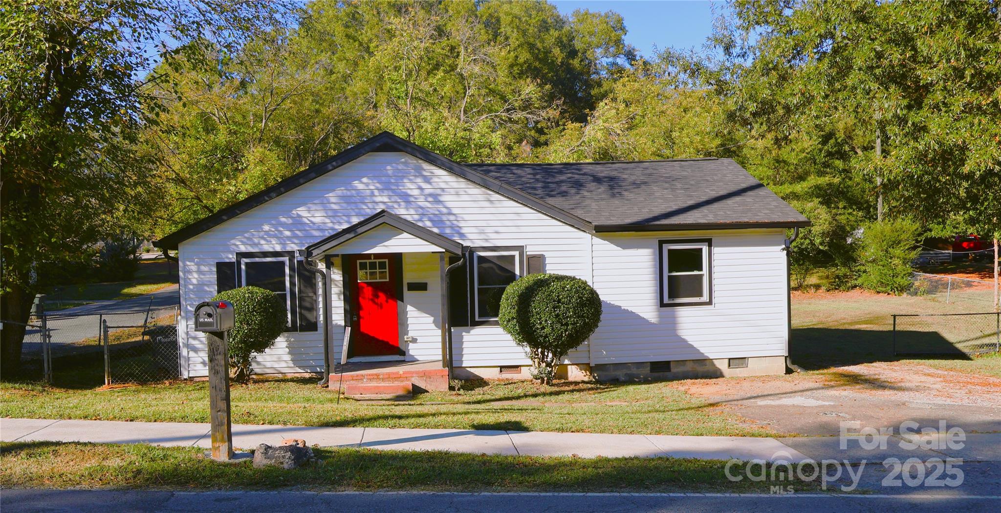 214 W Phifer Street, Monroe, NC. property listing photo