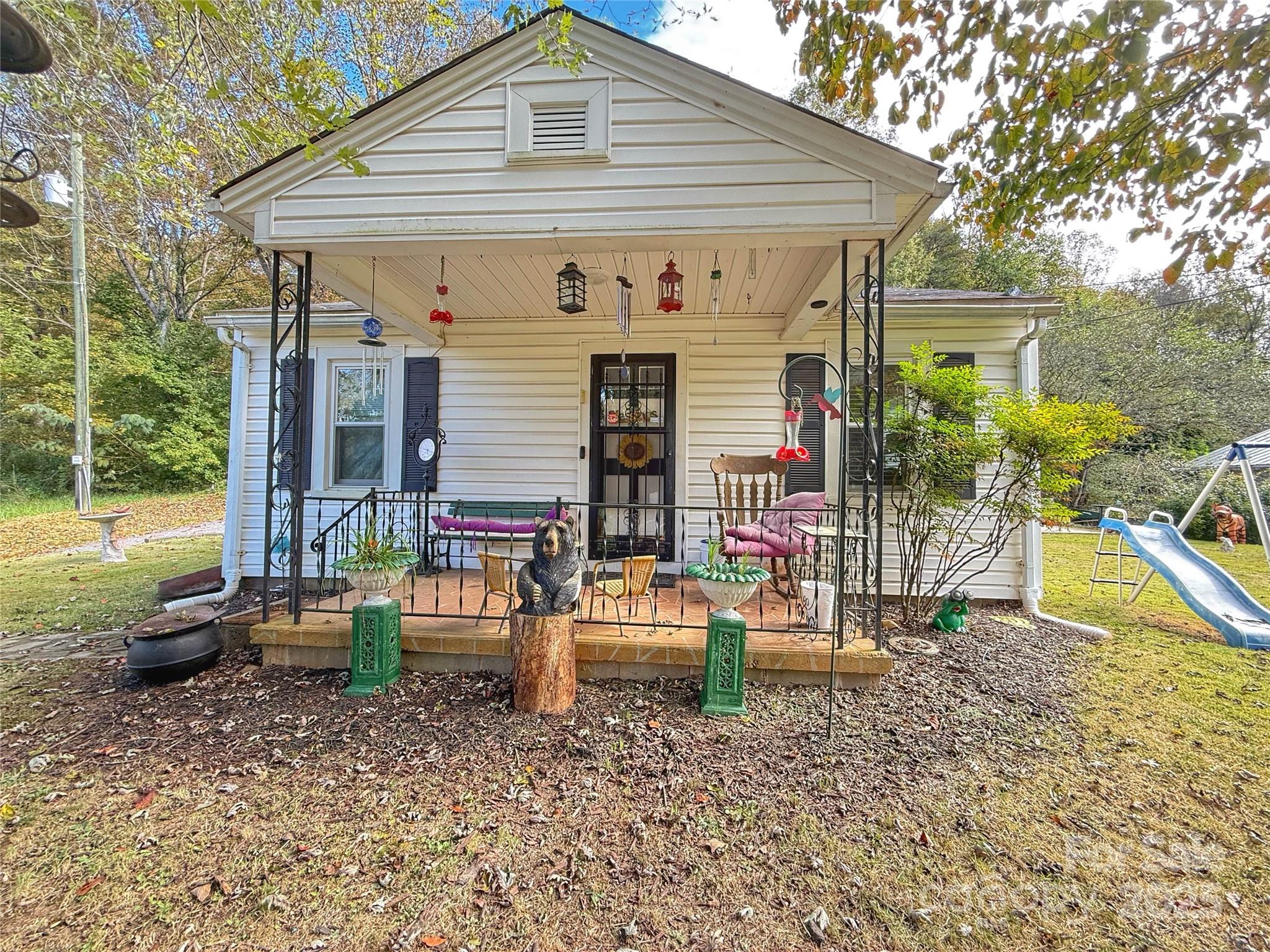 505 NW Charles Place NW, Lenoir, NC. property listing photo