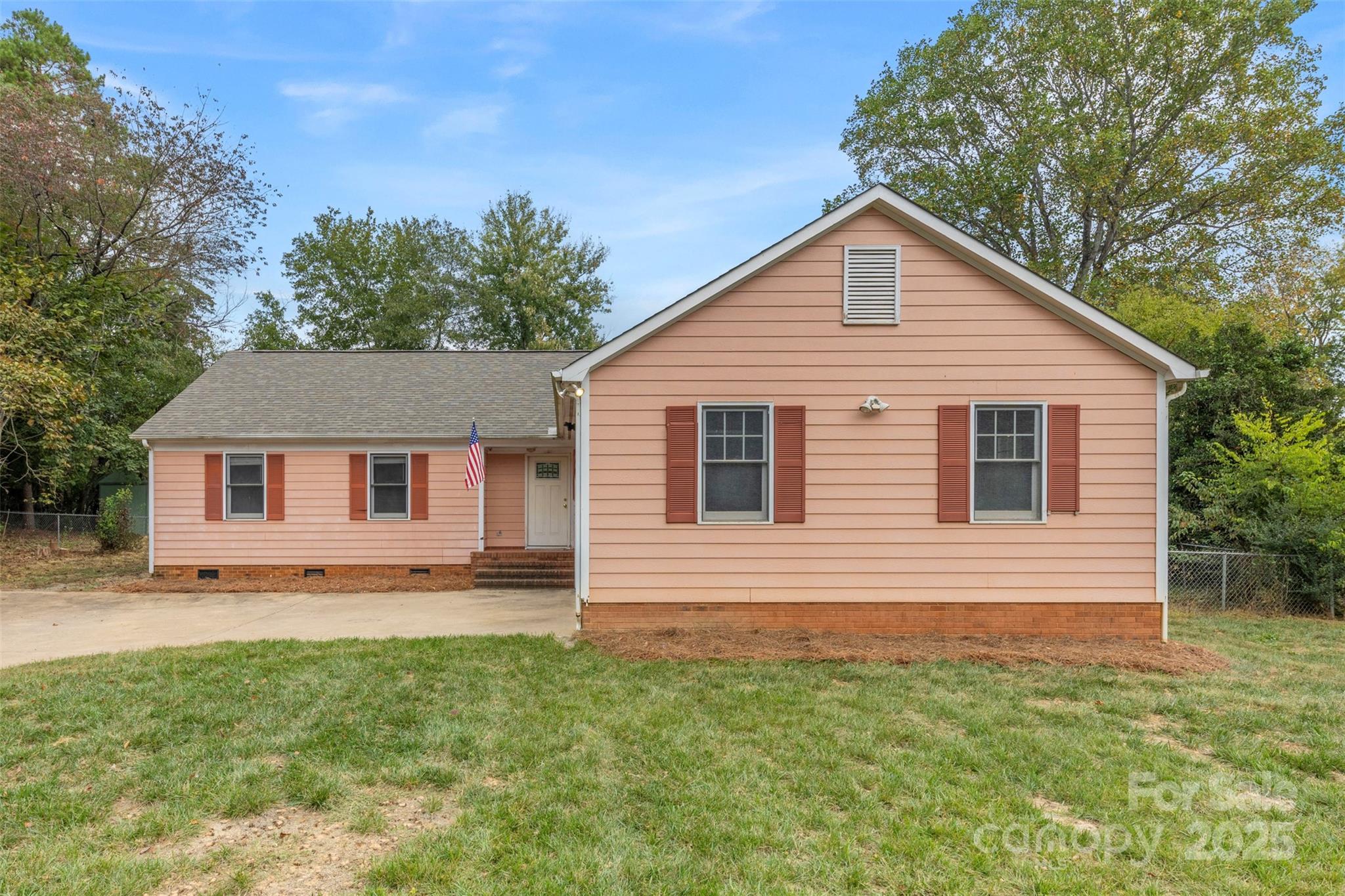 140 Smoke Tree, Gastonia, NC. property listing photo