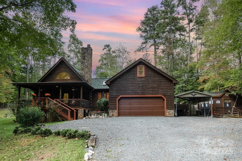 117 Delwood Court, Mount Gilead, NC - 3 beds, 2.5 baths, 1,720 sqft - $415,000