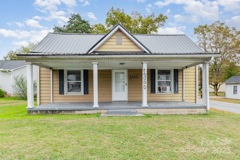 1209 3rd, Spencer, NC - 3 beds, 2 baths, 1,292 sqft - $150,000