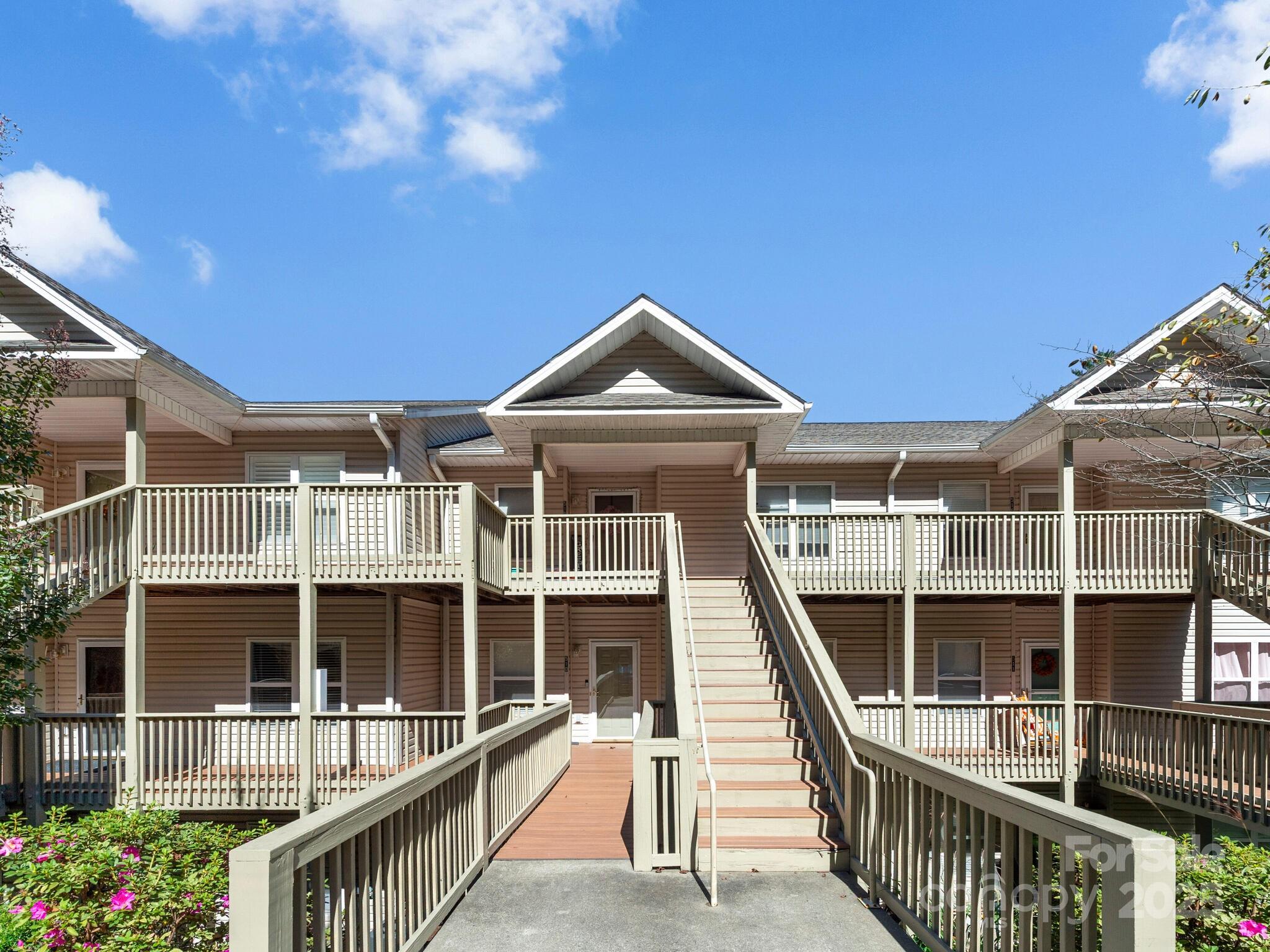 510 Carrington Place, Arden, NC. property listing photo