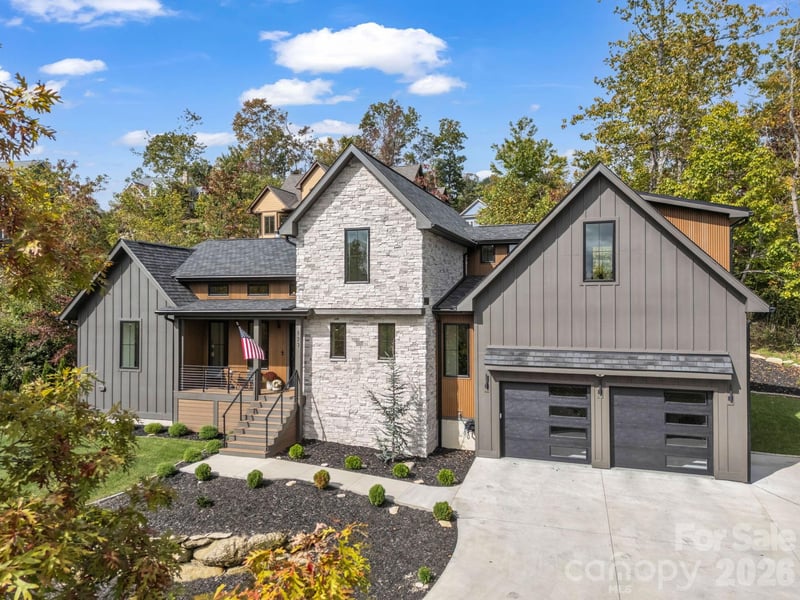 123 Millbrae Loop, Hendersonville, NC - 3 beds, 2.5 baths, 2,810 sqft - $1,140,000