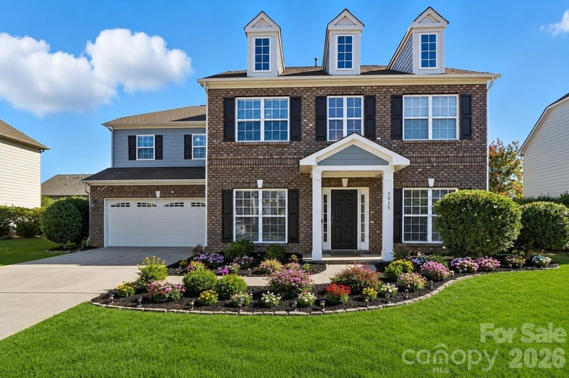 1015 Loudoun Road, Indian Trail, NC - 5 beds, 3 baths, 3,602 sqft - $547,500