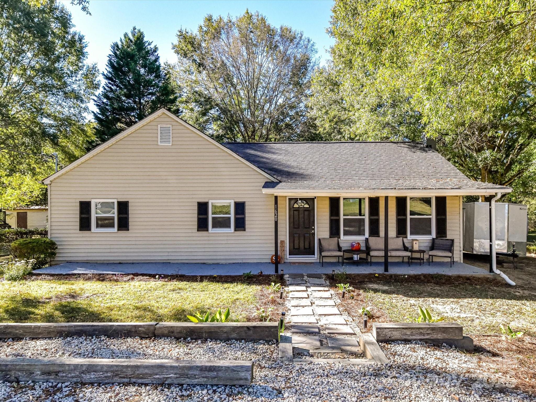 1620 Blueberry, Mount Pleasant, NC. property listing photo
