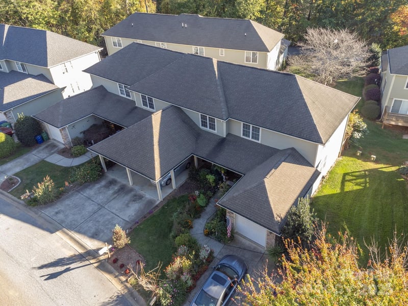 16 Aberdeen Drive, Arden, NC - 2 beds, 1.5 baths, 1,064 sqft - $255,500