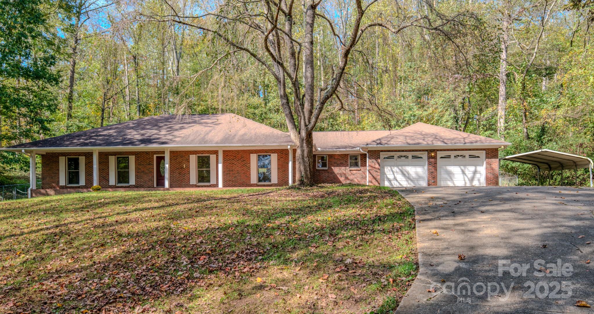 35 Byrd, Candler, NC. property listing photo