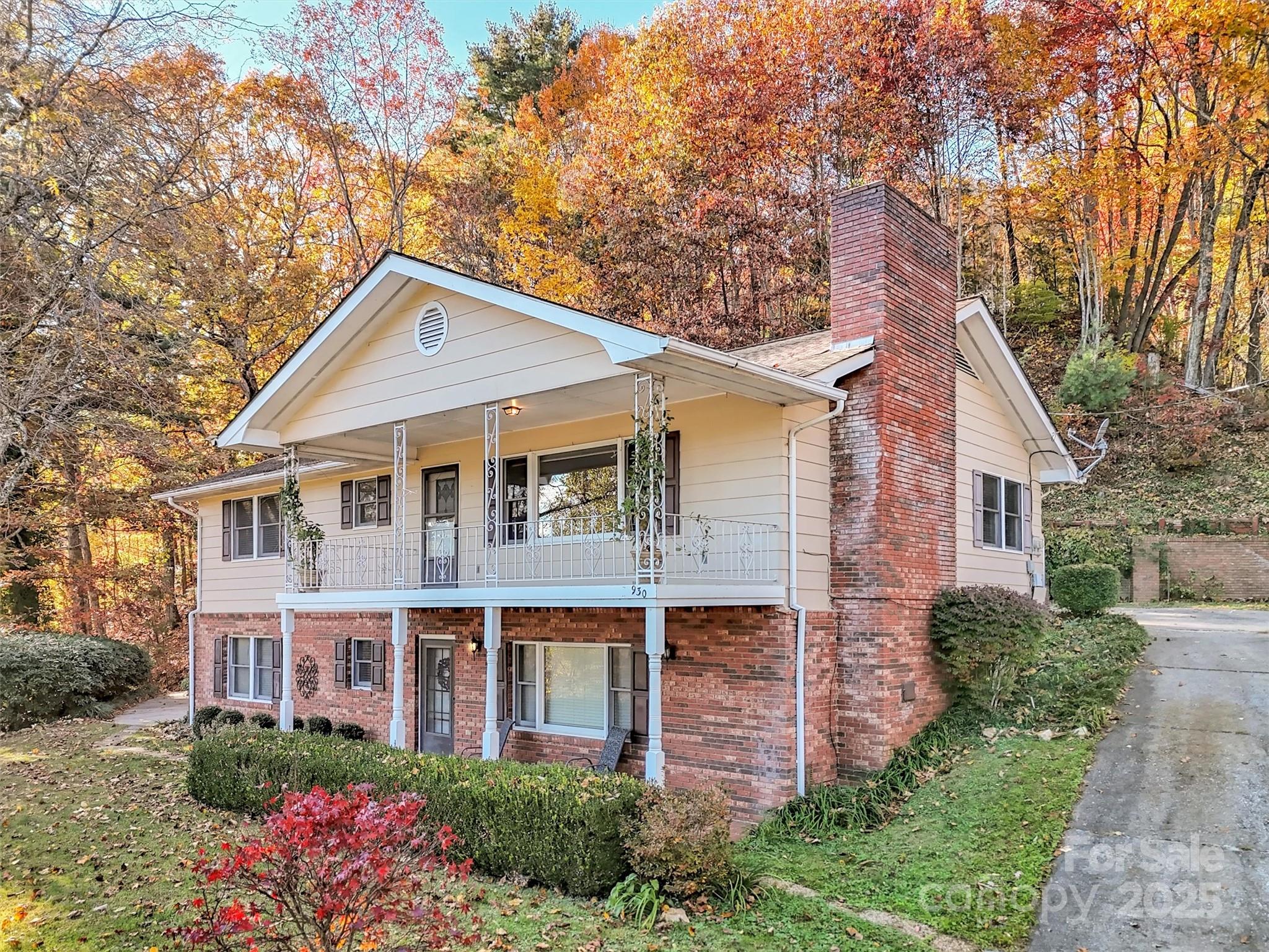 930 Scenic Circle, Waynesville, NC. property listing photo