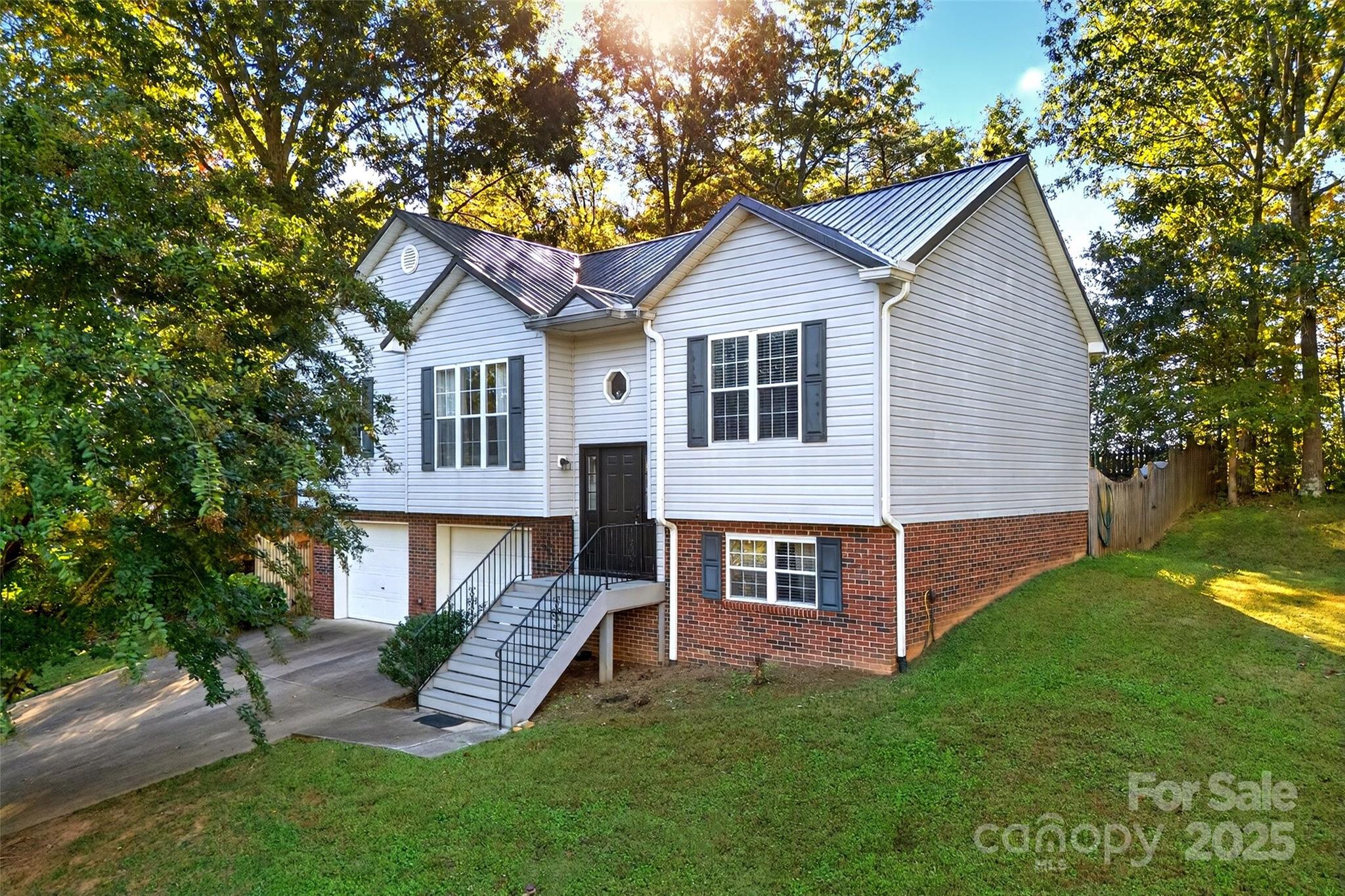 2691 Laurel Pointe Drive, Morganton, NC. property listing photo