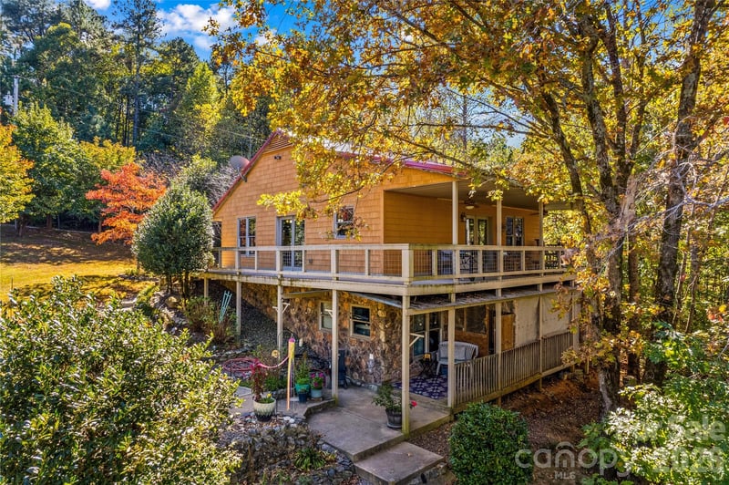 153 Mcgregor Lane, Statesville, NC - 2 beds, 2.5 baths, 1,953 sqft - $541,000