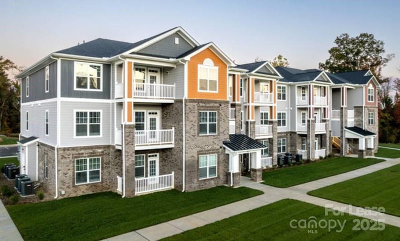12509 Crown Park Court A1, Charlotte, NC - 1 bed, 1 bath, 784 sqft - $1,491