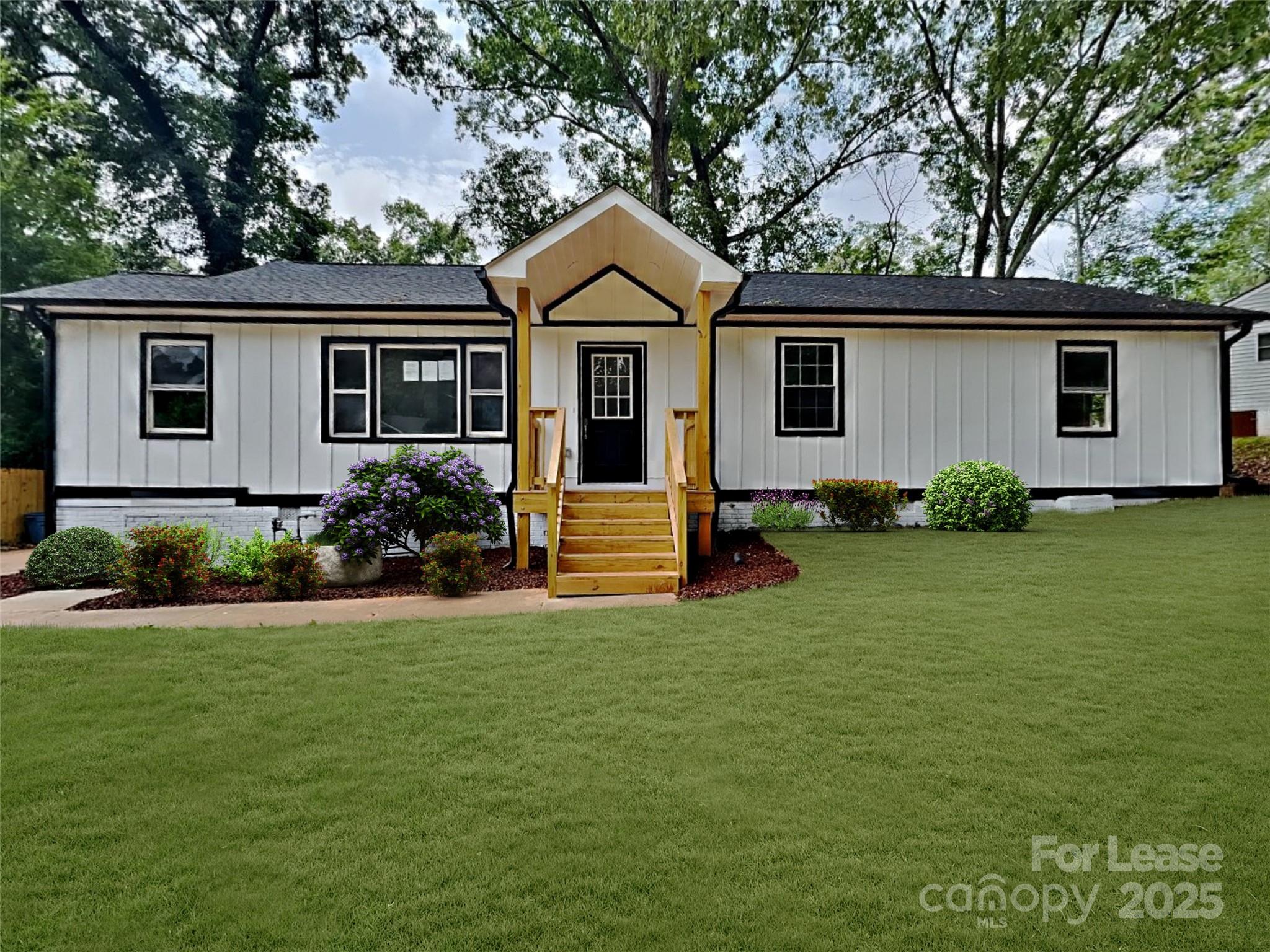 2633 Brentwood, Charlotte, NC. property listing photo